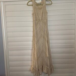 Gorgeous lace Maxi dress Sz Small